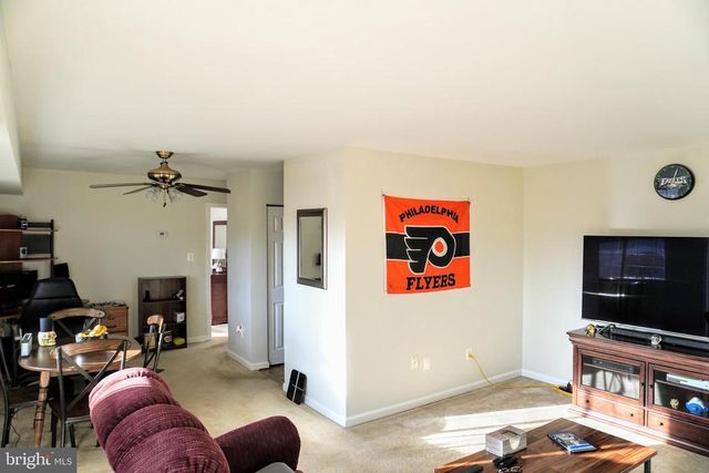 635 Waterloo Rd Apt 231, Warrenton, VA 20186