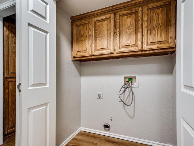 2541 Lynn Lane, Oklahoma City, OK 73120