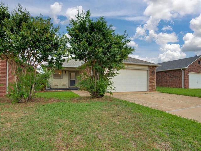 2541 Lynn Lane, Oklahoma City, OK 73120