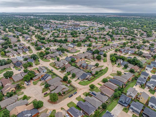 2541 Lynn Lane, Oklahoma City, OK 73120
