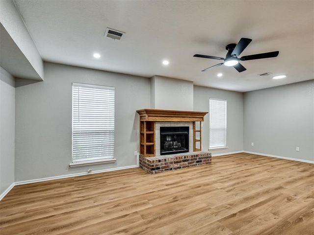 2541 Lynn Lane, Oklahoma City, OK 73120