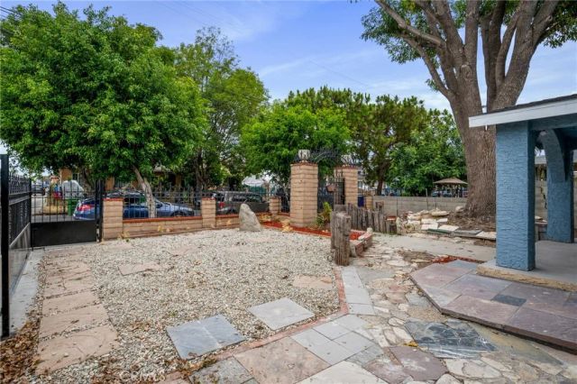 1516 E Young, Wilmington, CA 90744