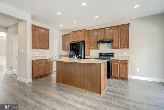 15970 GREYMILL MANOR DR, Haymarket, VA 20169
