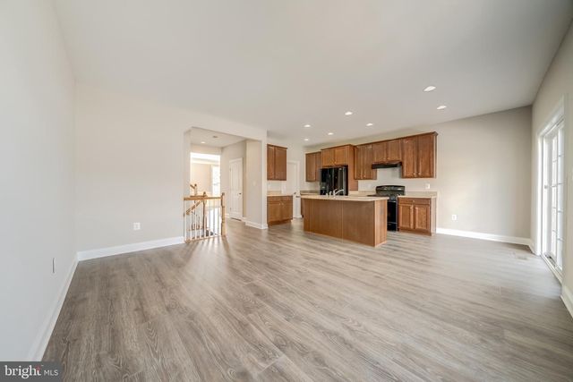 15970 GREYMILL MANOR DR, Haymarket, VA 20169