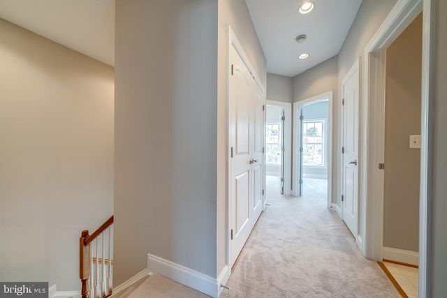 15970 GREYMILL MANOR DR, Haymarket, VA 20169