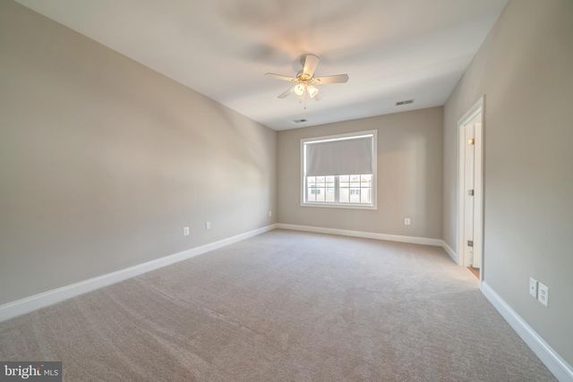 15970 GREYMILL MANOR DR, Haymarket, VA 20169