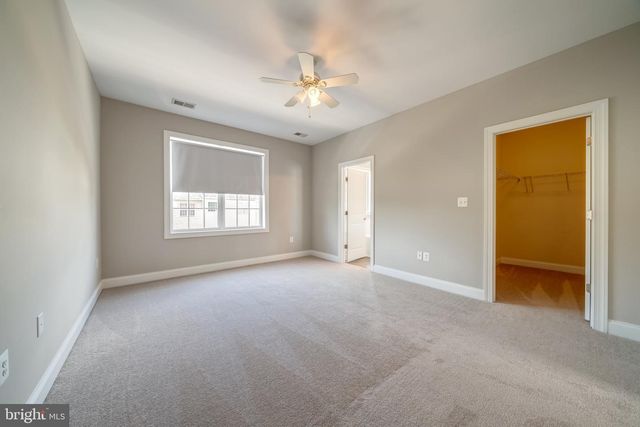 15970 GREYMILL MANOR DR, Haymarket, VA 20169