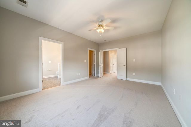 15970 GREYMILL MANOR DR, Haymarket, VA 20169