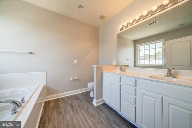 15970 GREYMILL MANOR DR, Haymarket, VA 20169