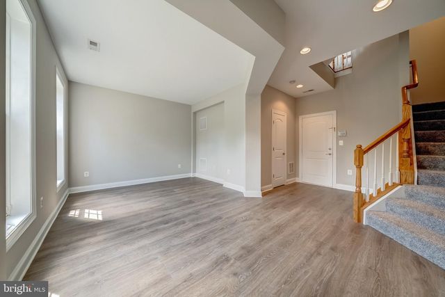 15970 GREYMILL MANOR DR, Haymarket, VA 20169