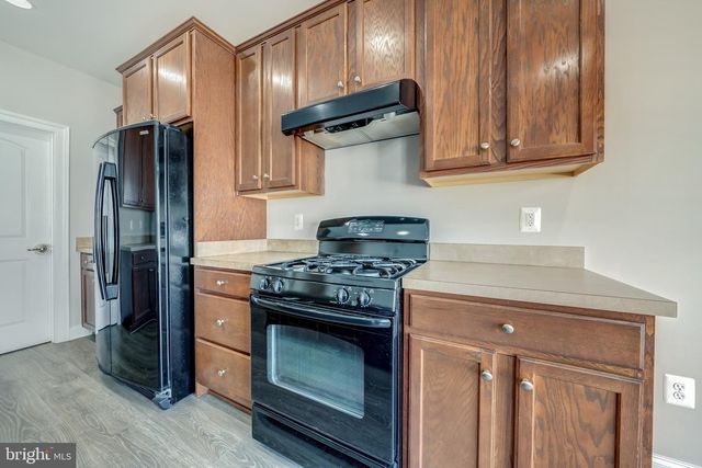 15970 GREYMILL MANOR DR, Haymarket, VA 20169