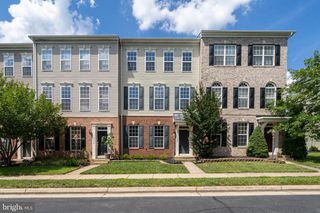 15970 GREYMILL MANOR DR, Haymarket, VA 20169