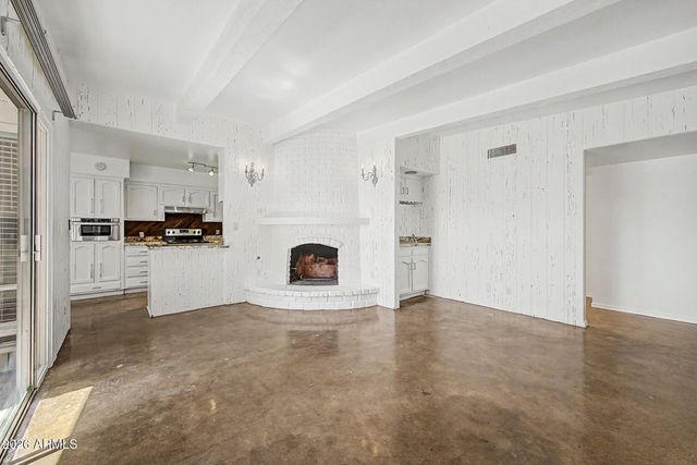 6640 N CHATELAINE Place, Phoenix, AZ 85014