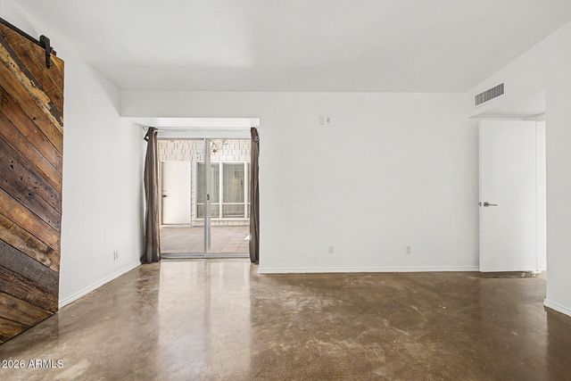 6640 N CHATELAINE Place, Phoenix, AZ 85014
