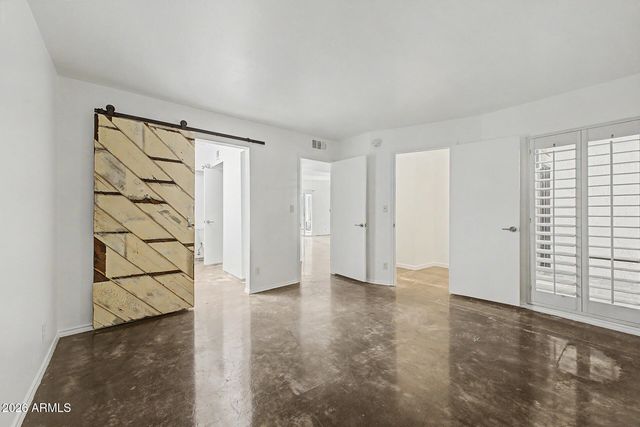 6640 N CHATELAINE Place, Phoenix, AZ 85014