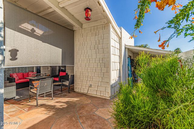 6640 N CHATELAINE Place, Phoenix, AZ 85014