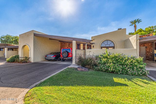 6640 N CHATELAINE Place, Phoenix, AZ 85014