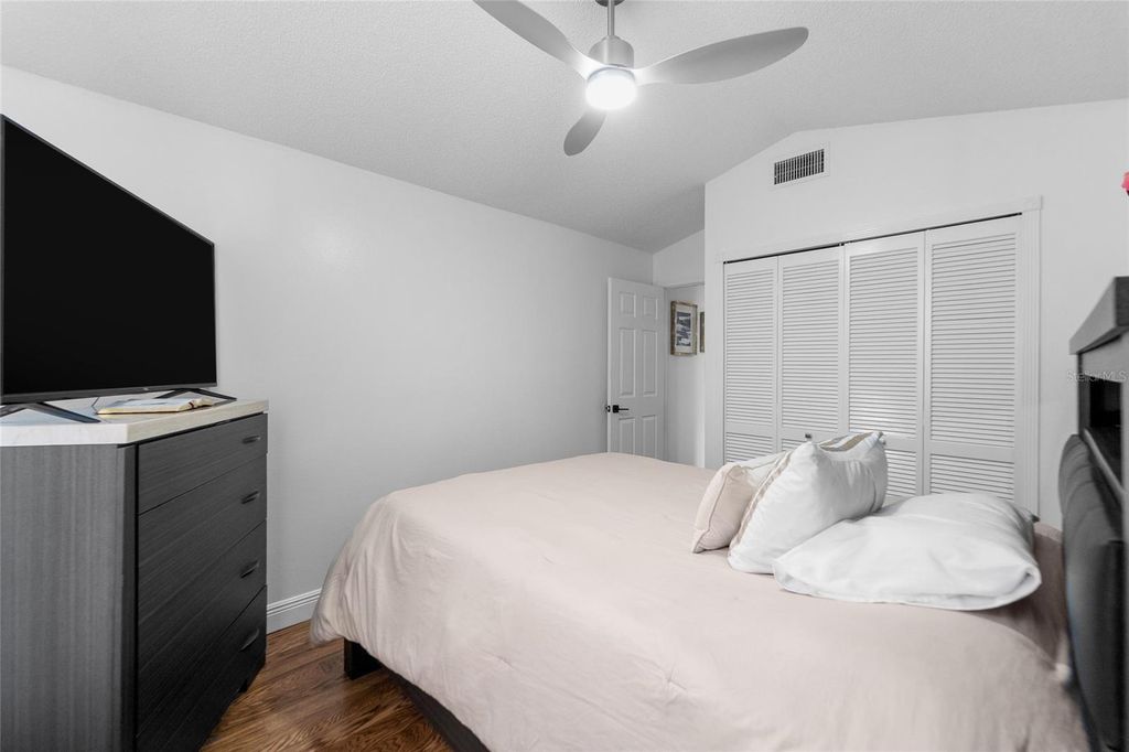 Image 23 of property listing at 9720 FREDERICKSBURG ROAD, Tampa, FL 33635