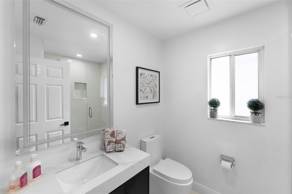 Image 27 of property listing at 9720 FREDERICKSBURG ROAD, Tampa, FL 33635