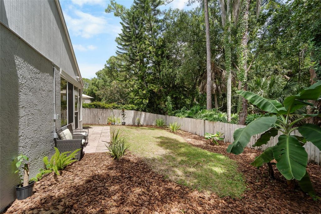 Image 33 of property listing at 9720 FREDERICKSBURG ROAD, Tampa, FL 33635