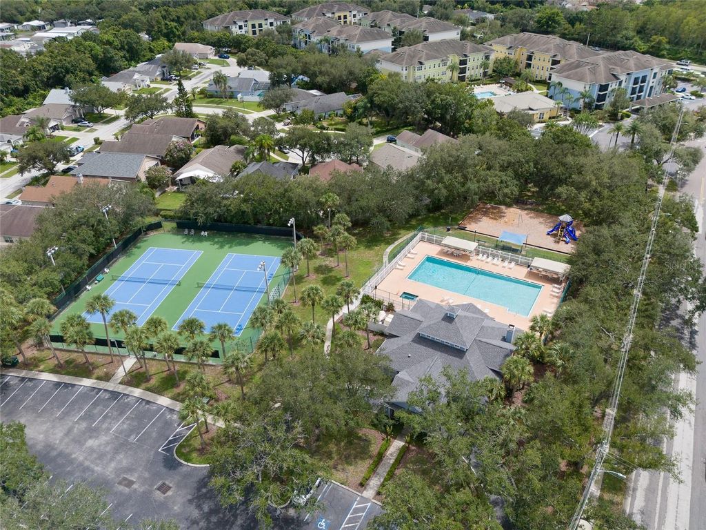 Image 37 of property listing at 9720 FREDERICKSBURG ROAD, Tampa, FL 33635