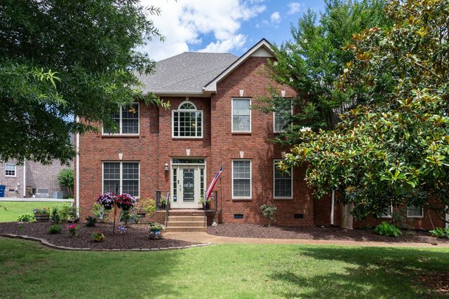 145 N Wynridge Way, Goodlettsville, TN 37072