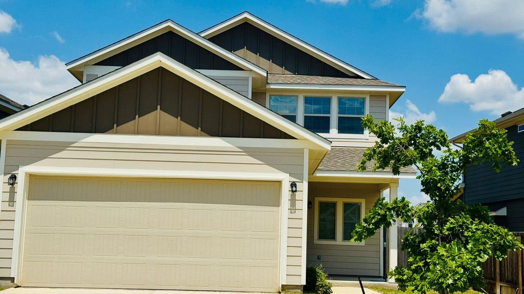 2923 Brand Iron DR, San Marcos, TX 78666