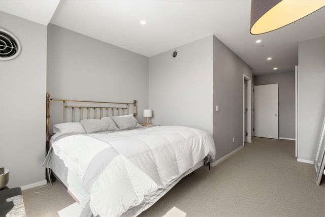 141 Dorchester Ave 910, Boston, MA 02127