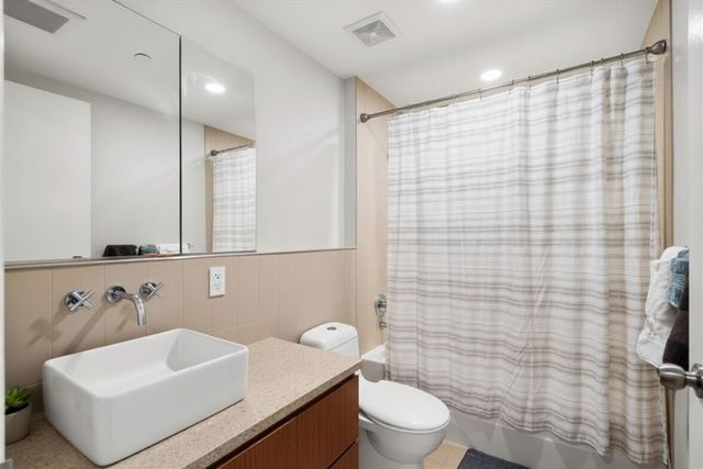 141 Dorchester Ave 910, Boston, MA 02127