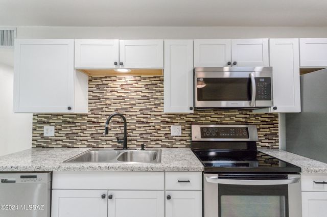 4029 E Fort Lowell Road, Tucson, AZ 85712