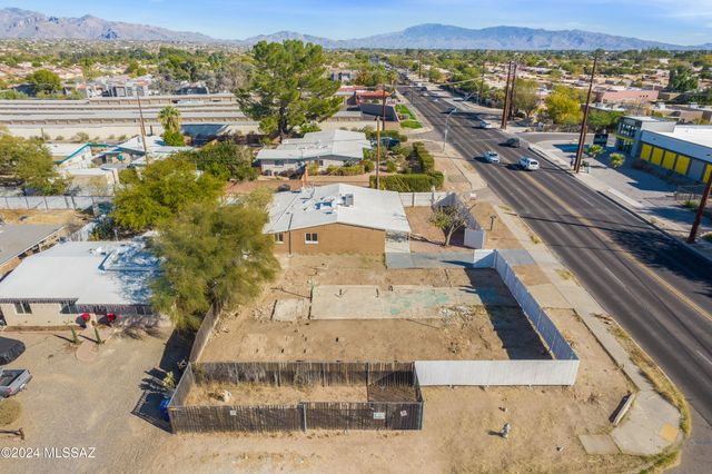 4029 E Fort Lowell Road, Tucson, AZ 85712