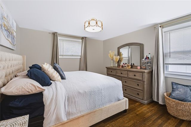 27 Kalmer Road, Warwick, RI 02886