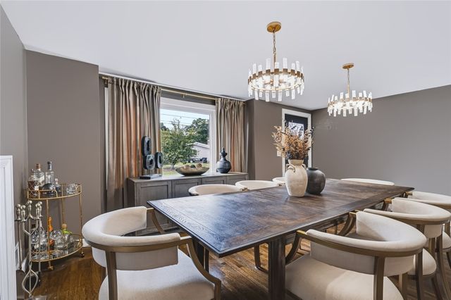 27 Kalmer Road, Warwick, RI 02886