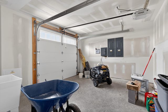 1390 Groggins Ferry Road, Nicholasville, KY 40356