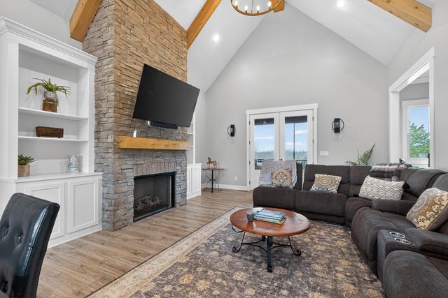 1390 Groggins Ferry Road, Nicholasville, KY 40356