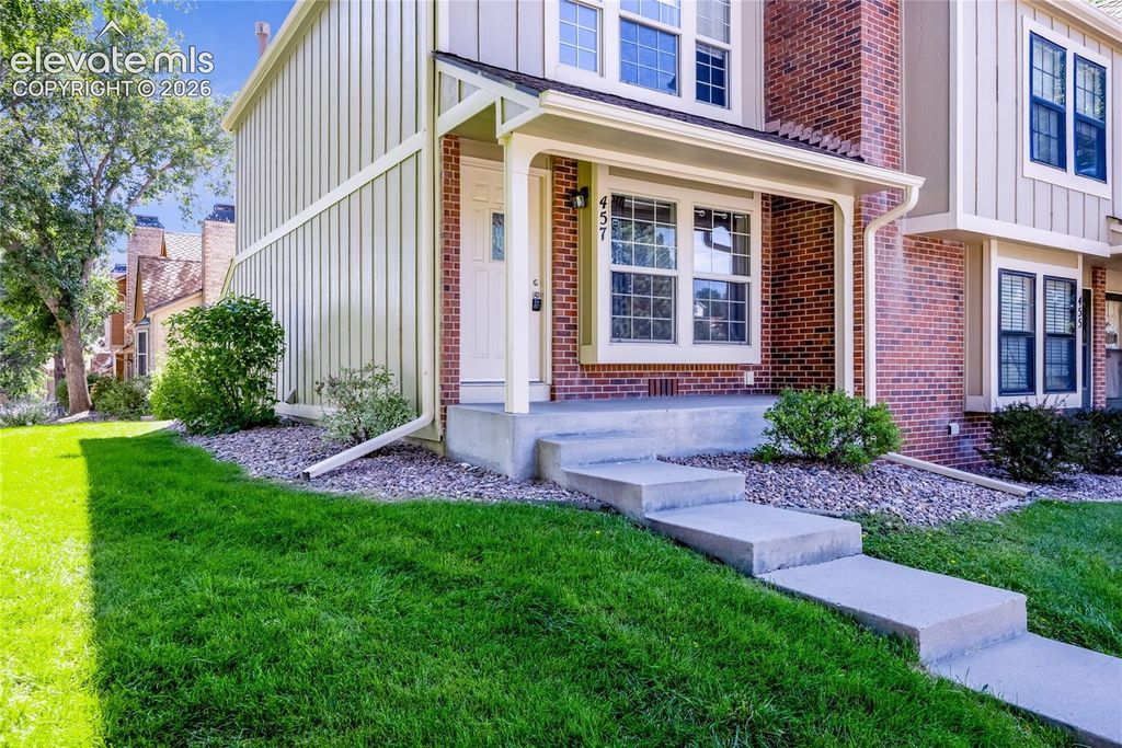 457 Rolling Hills Drive, Colorado Springs, CO 80919 — photo 3