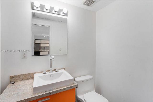 435 21st St 212, Miami Beach, FL 33139