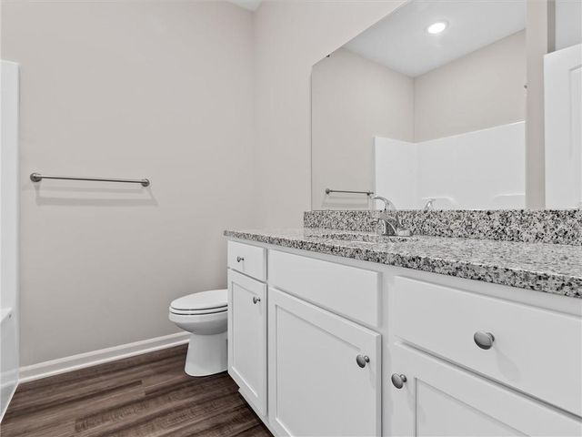 2104 Crestview Place, Raymore, MO 64083