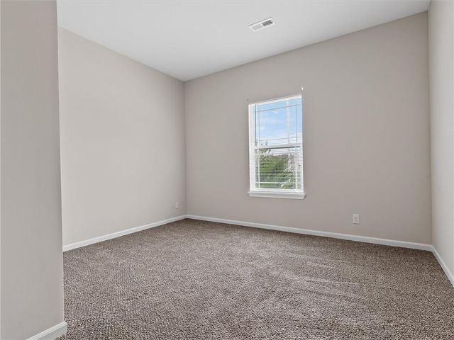 2104 Crestview Place, Raymore, MO 64083