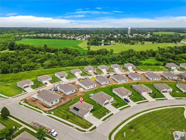 2104 Crestview Place, Raymore, MO 64083