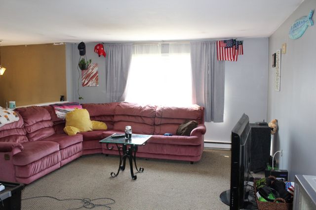 8 Howard George Ct, Salisbury, MA 01952