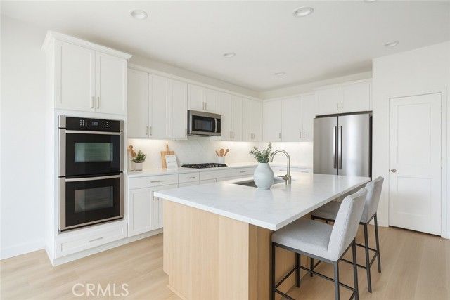 811 Anira Court, Perris, CA 92571