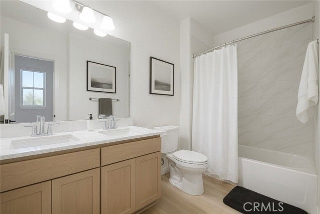 811 Anira Court, Perris, CA 92571