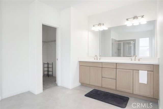 811 Anira Court, Perris, CA 92571