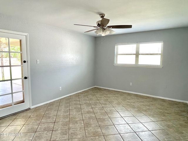 11417 REX BAXTER Drive, El Paso, TX 79936