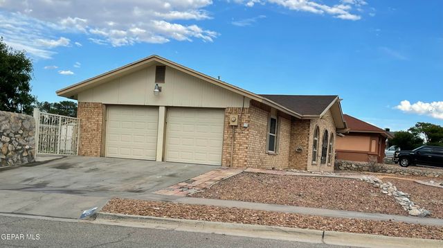 11417 REX BAXTER Drive, El Paso, TX 79936