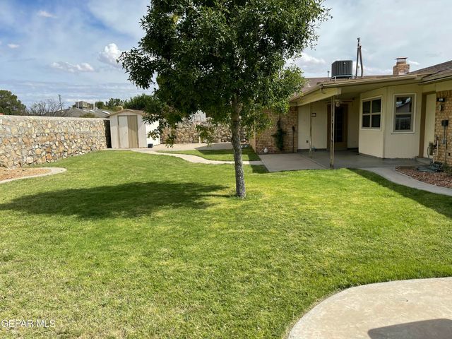 11417 REX BAXTER Drive, El Paso, TX 79936