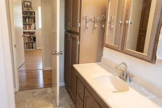 2747 Maple St, Sutter, CA 95982