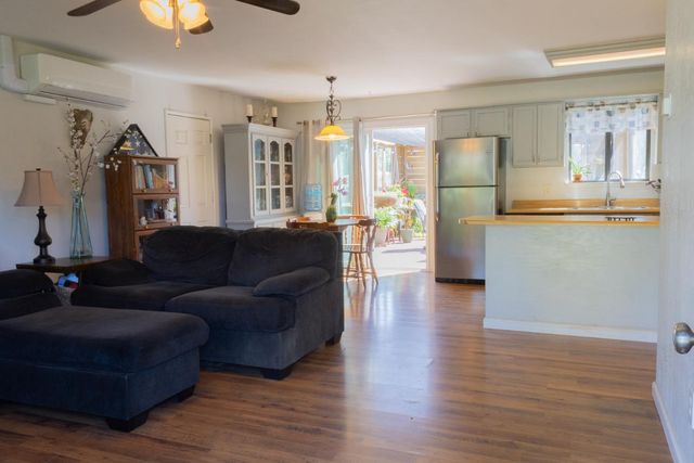 2747 Maple St, Sutter, CA 95982