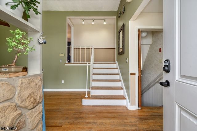 2239 Newark Ave, Scotch Plains Twp., NJ 07076